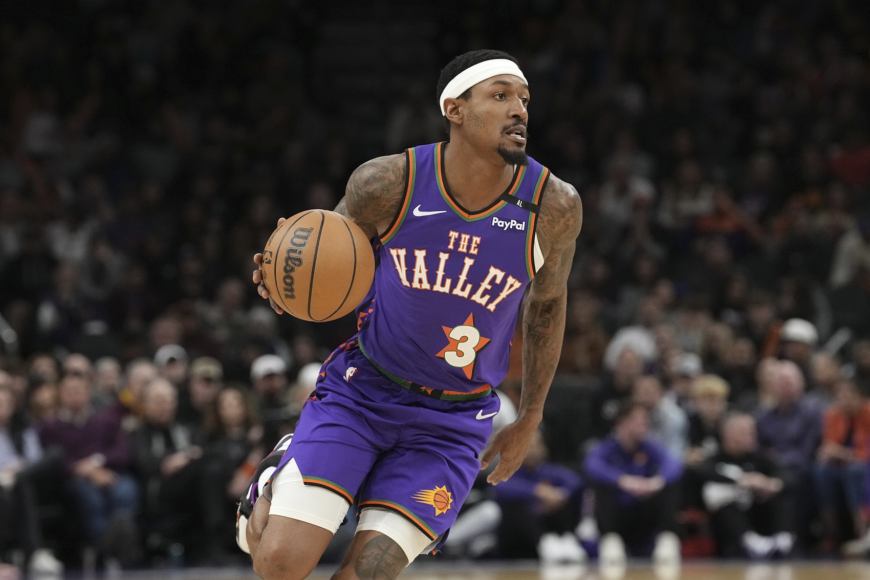 美记：勇士对比尔的兴趣被夸大了 后者也不太可能接受一份底薪