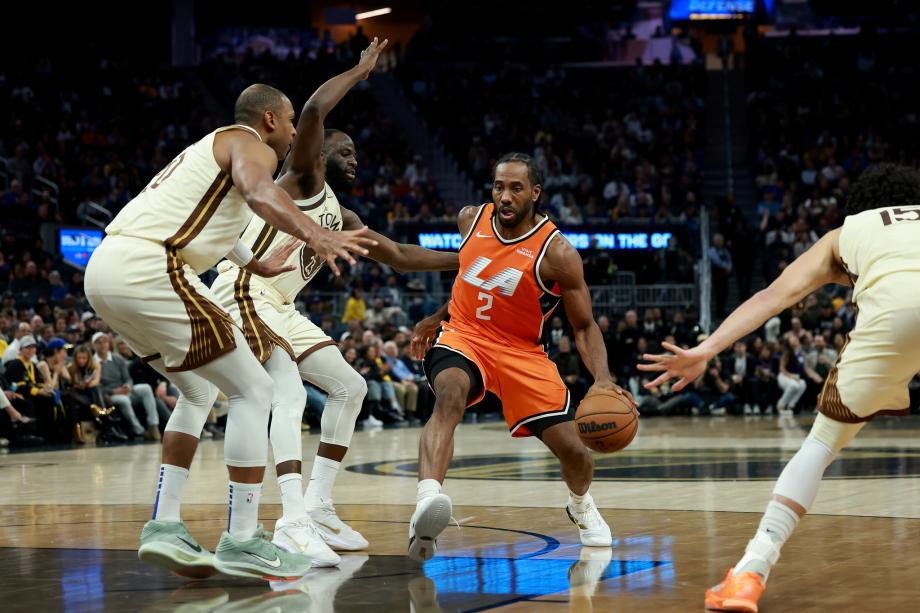 开云官网-莱昂纳德23分快船逆转胜勇士 加兰首秀12分2助攻